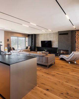 Hláška odpůrců lištového systému: "Lištový systém osvětlení je příliš technický, nevytváří příjemnou atmosféru." Posuďte...